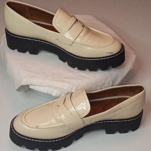 Never Worn Franco Sarto White Platform Lug Sole Shiny Penny Loafers 8M BALIN - Picture 2 of 7